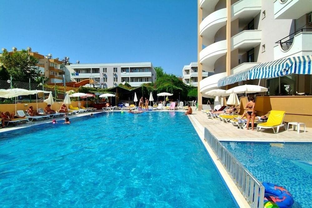 Hotel Hedef Kleopatra Golden Sun à Alanya Extérieur photo